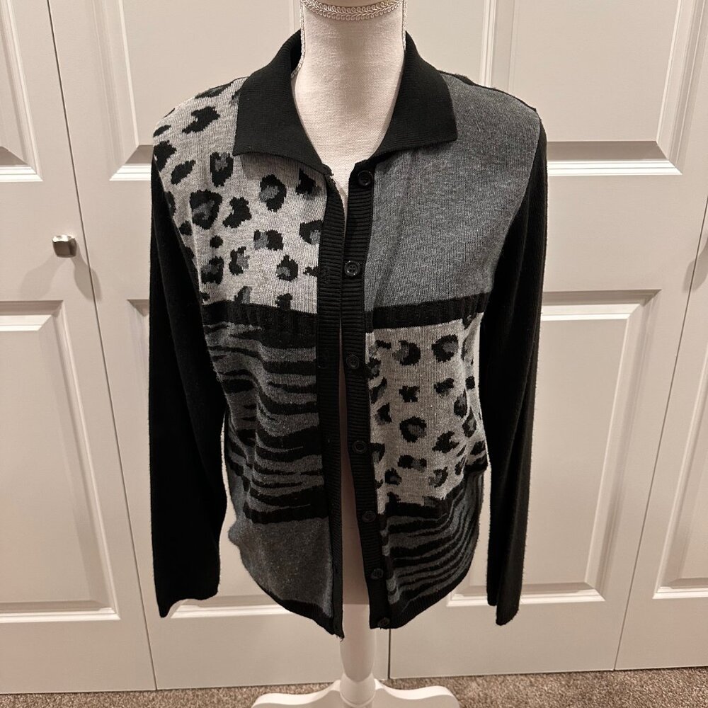 Alfred Dunner size medium black button-up sweater cardigan animal leopard zebra